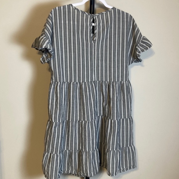 EUC Andrée by Unit Dress Babydoll Tiered Cotton Gray White Striped Ruffle Large - Picture 5 of 8